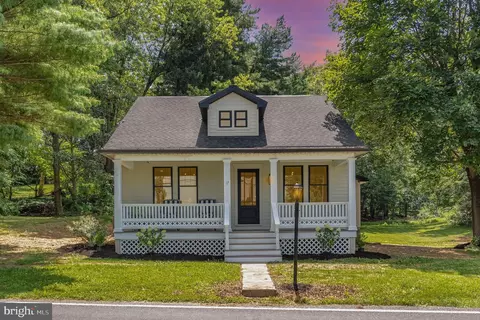 17 W Winding Hill Rd, Mechanicsburg, PA 17055