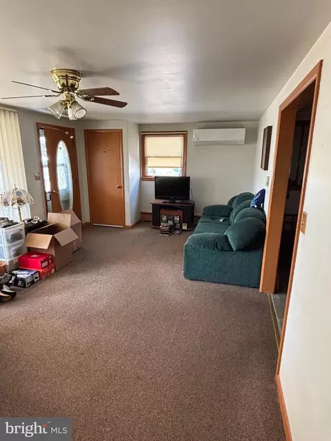 103 E Main St, Carlisle, PA 17015 photo 7