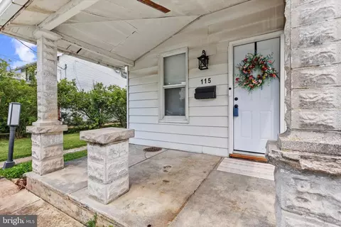 115 S Washington St, Mechanicsburg, PA 17055