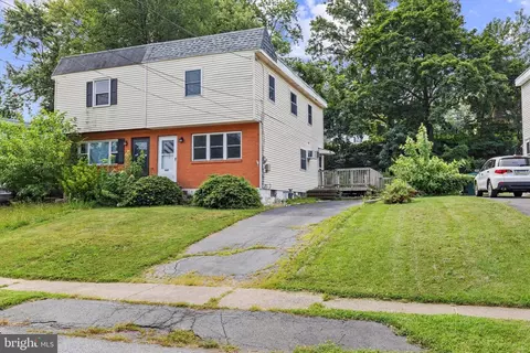 640 Erford Rd, Camp Hill, PA 17011
