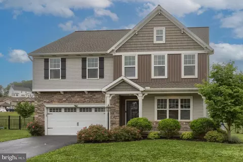 971 Connell St, Mechanicsburg, PA 17055