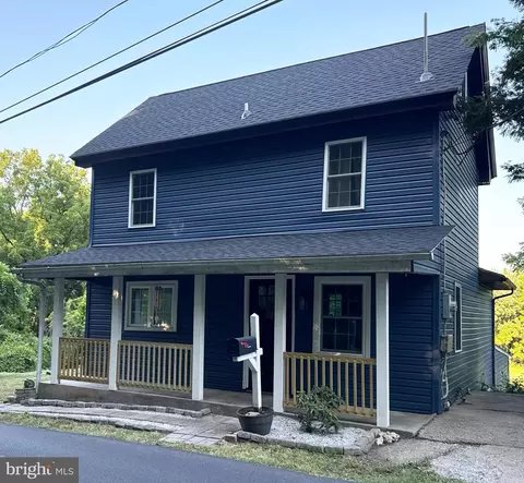 122 Creekside Dr, Enola, PA 17025