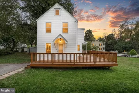 4 E Lisburn Rd, Mechanicsburg, PA 17055