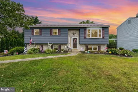 917 Hawthorne St, Enola, PA 17025
