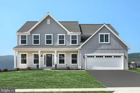 121 S Mountain Dr, Carlisle, PA 17013