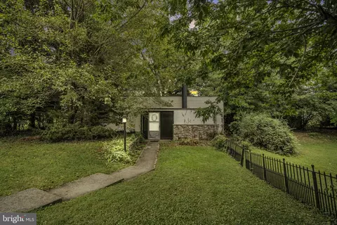 273 Mcknight St, Carlisle, PA 17013