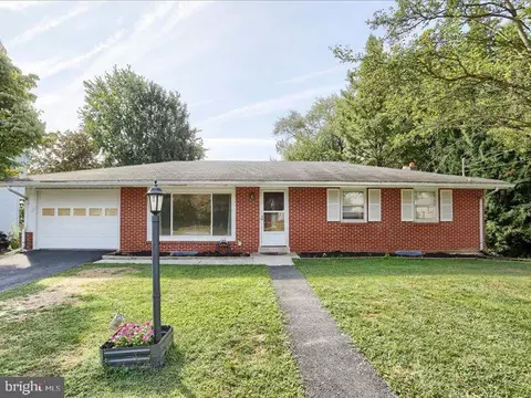 205 Glenn Rd, Camp Hill, PA 17011