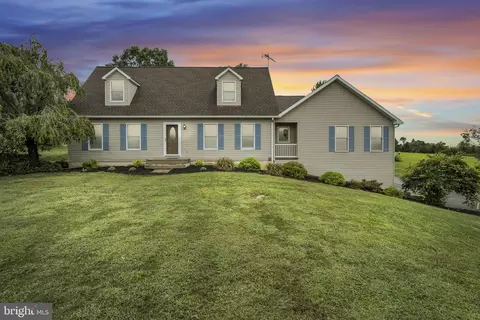 10 Clouse Rd, Newville, PA 17241