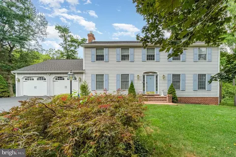 320 Hickory Rd, Carlisle, PA 17015