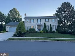1105 Musket Ln, Mechanicsburg, PA 17050