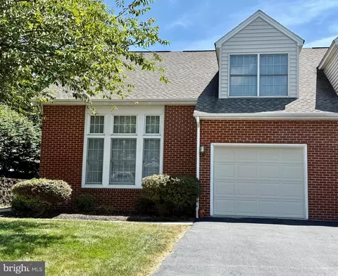 39 Round Ridge Rd, Mechanicsburg, PA 17055