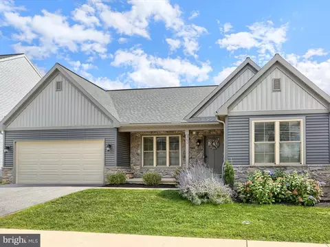 300 Morris Dr, Mechanicsburg, PA 17055