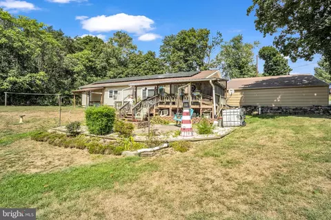 1514 Longs Gap Rd, Carlisle, PA 17013
