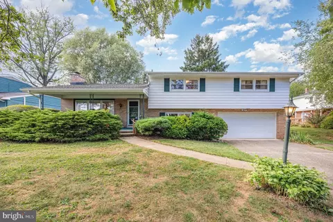 1711 Cedar Cliff Dr, Camp Hill, PA 17011