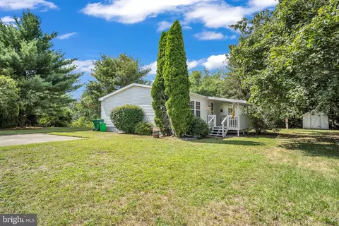 145 Tower Cir, Carlisle, PA 17013