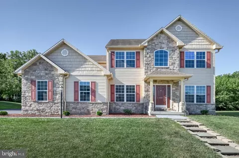 470 Barbara Dr, Mechanicsburg, PA 17050