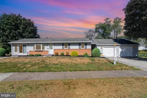 144 Hill Ln, Mechanicsburg, PA 17050