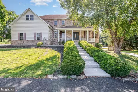 7 Beverly Ct, Carlisle, PA 17015