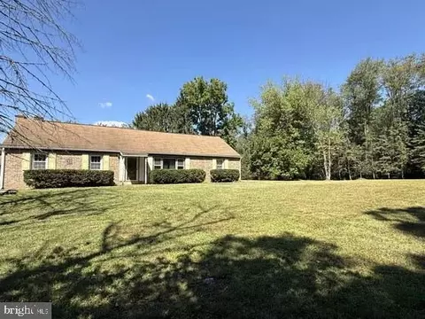 871 Alexander Spring Rd, Carlisle, PA 17015