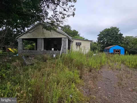 242 Campground Rd, Carlisle, PA 17015