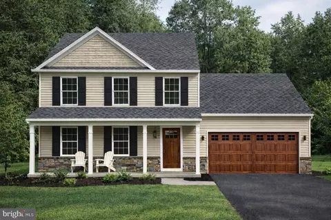 4 Stream Dr, Carlisle, PA 17013