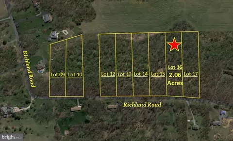 114 Lot Apt 16 Richland Rd, Carlisle, PA 17015