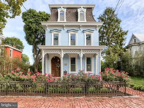 517 N Hanover St, Carlisle, PA 17013