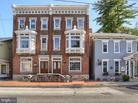 219 W Main St, Mechanicsburg, PA 17055
