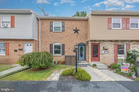 91 Queen Ave, Enola, PA 17025