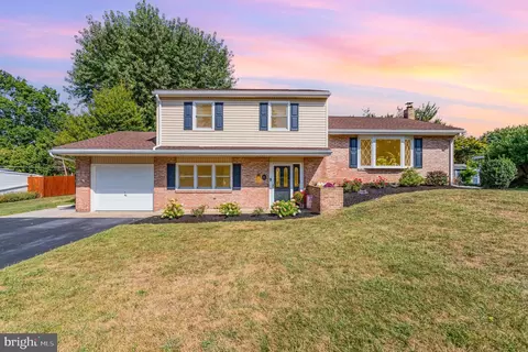 4 Big Horn Ave, Mechanicsburg, PA 17055