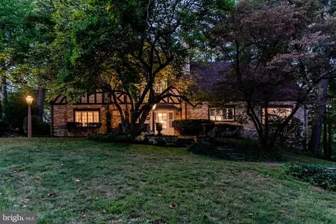 441 N 25th St, Camp Hill, PA 17011