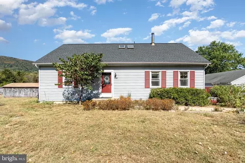 114 Mountain Rd, Newville, PA 17241