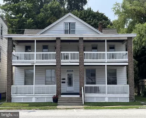 120 S 2nd St, Wormleysburg, PA 17043