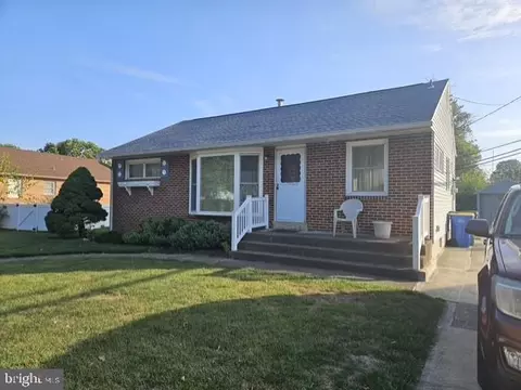 1719 Locust St, New Cumberland, PA 17070