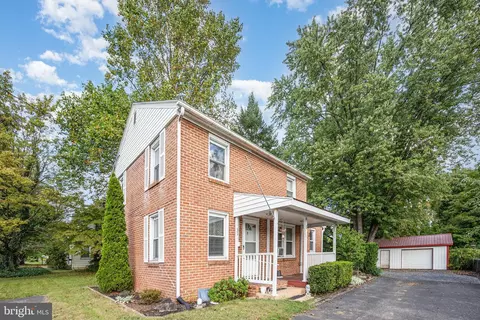 504 Hogestown Rd, Mechanicsburg, PA 17050