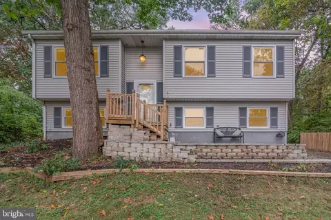 13 Eastwood Dr, Carlisle, PA 17015