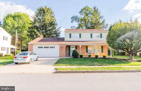 708 Charles St, Mechanicsburg, PA 17055