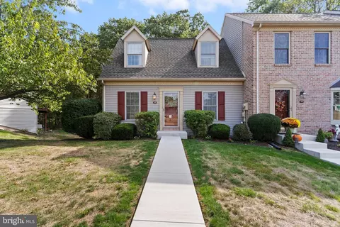 1450 Timber Chase Dr, Mechanicsburg, PA 17050
