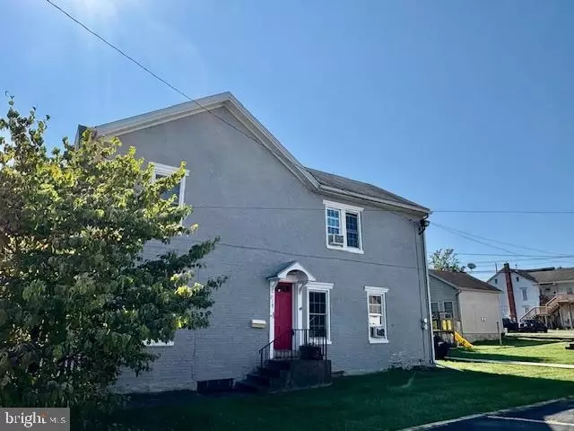 Exterior - 218 S Market St, Mechanicsburg, PA 17055 photo 4 of 4