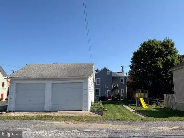 Exterior - 218 S Market St, Mechanicsburg, PA 17055 photo 2 of 4