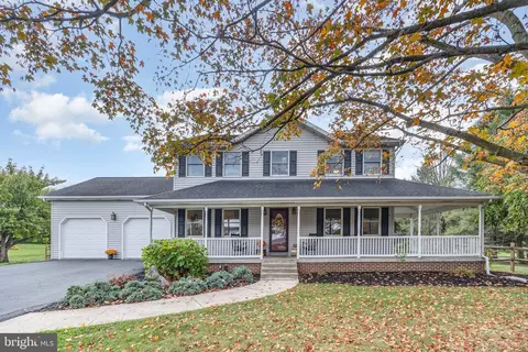 23 Tiffany Dr, Carlisle, PA 17015