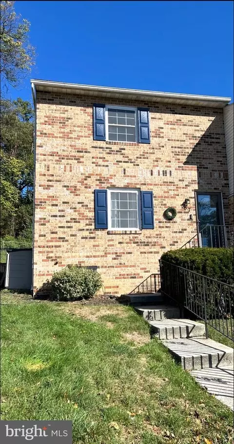 57 Ashford Dr, Enola, PA 17025