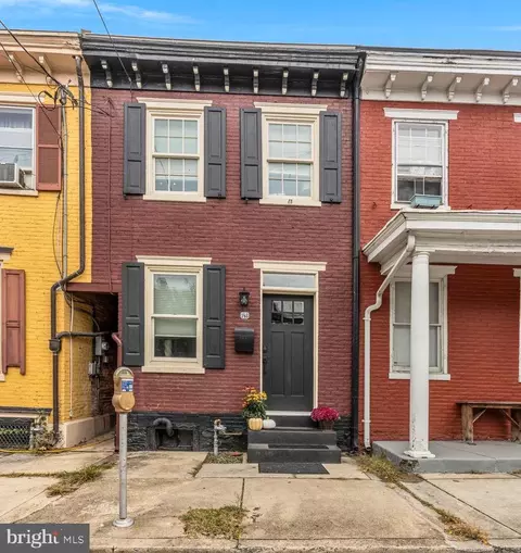 148 S Pitt St, Carlisle, PA 17013