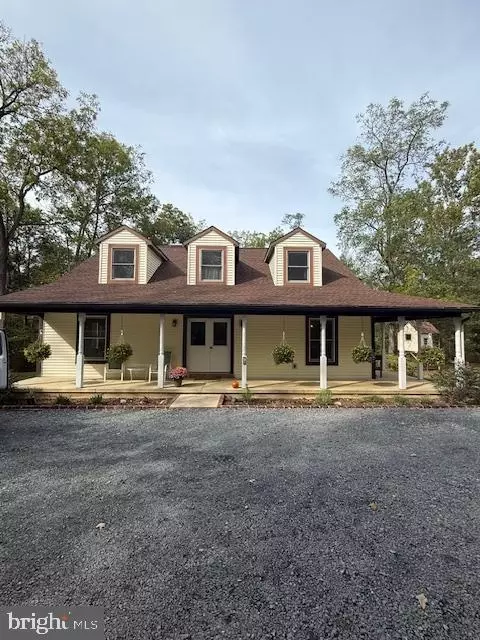70 Dewalt Dr, Mechanicsburg, PA 17050