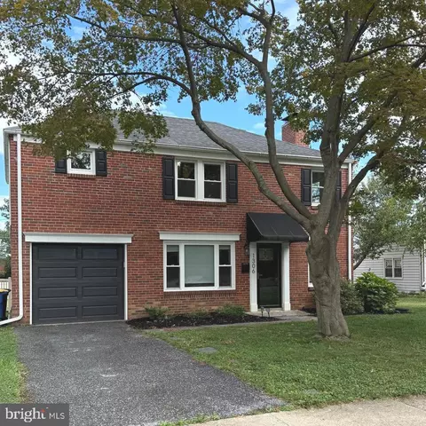 1306 Chatham Rd, Camp Hill, PA 17011