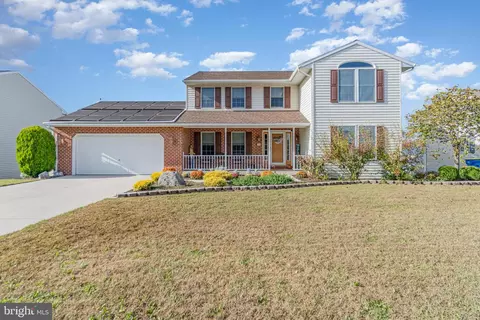 111 N Madder Dr, Mechanicsburg, PA 17050