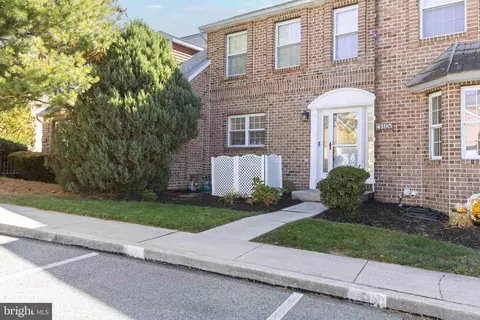 4195 Nantucket Dr, Mechanicsburg, PA 17050