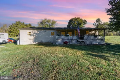 137 Oak Flat Rd, Newville, PA 17241