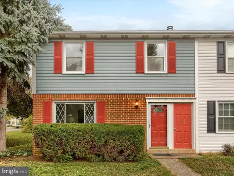 5400 G Oxford Dr, Mechanicsburg, PA 17055