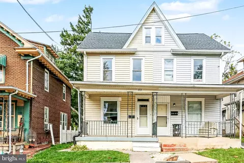 233 W Columbia Rd, Enola, PA 17025